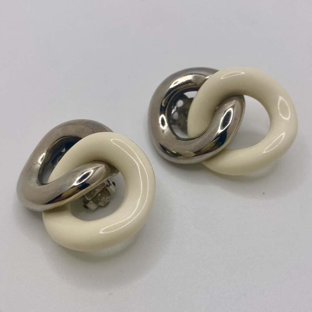 Vintage 1980s GIVENCHY Rhodium-Plated Ivory Enamel Figure-8 Clip Earrings